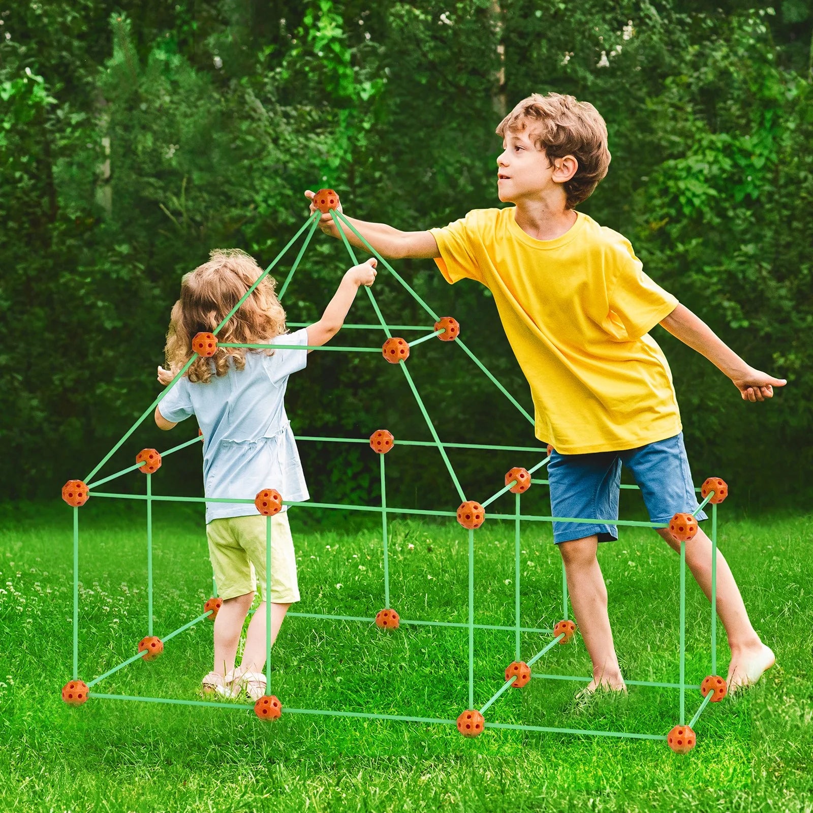 VEVOR 85PCS Glow-in-the-Dark Fort Building Kit for Kids – STEM Construction Toy for Creative Indoor & Outdoor Play