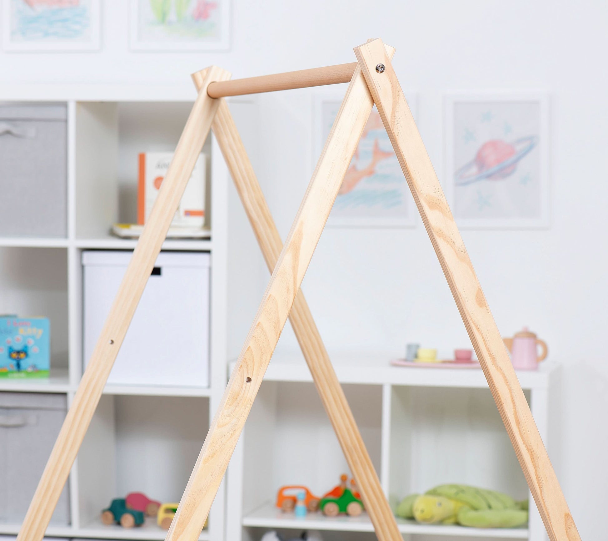 Tulip Foldable Baby Bouncer – Lightweight & Portable Infant Seat with Safety Harness